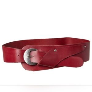 Elegant Burgundy Leather Belt